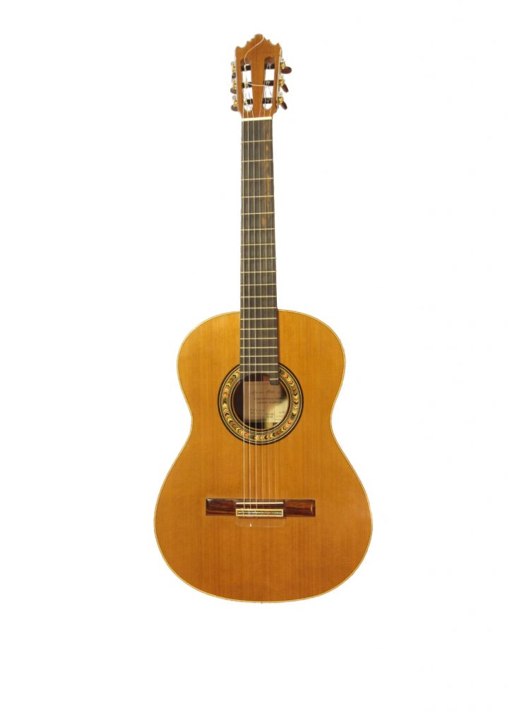 Guitarra clásica Ayma Bitar