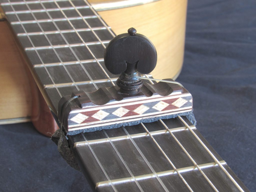 Cejilla artesana con Taracea