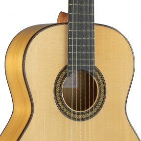 Flamenco guitar 7FC