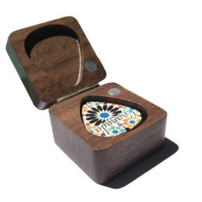 Alhambra pick holder box