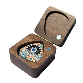 Caja de madera portapúas