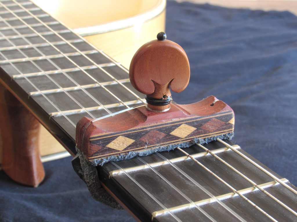 Cejilla artesana con Taracea