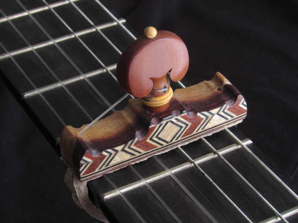 Cejilla flamenca de madera